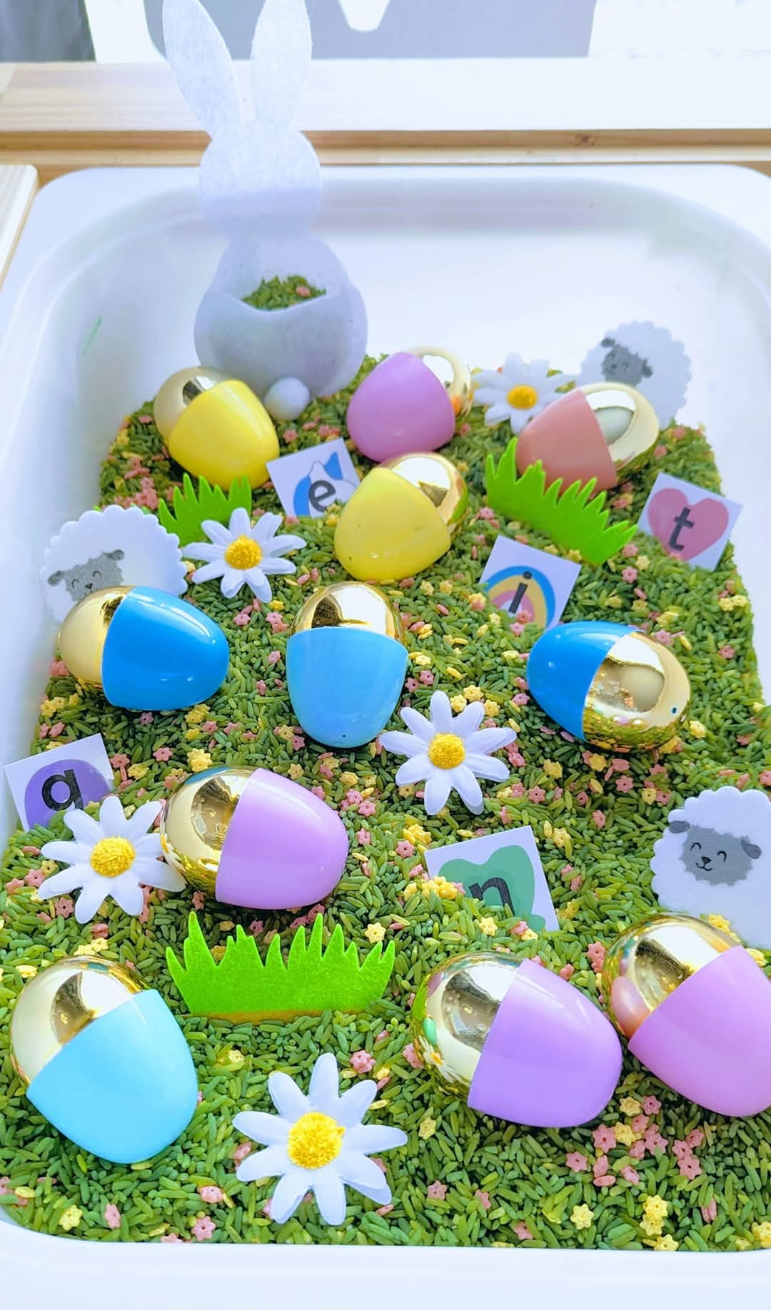 Magnet tile toppers - Lucky cereal sorting pots